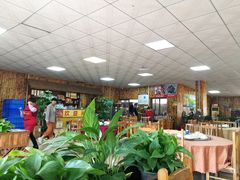 大堂-幽优农庄·森波拉特色本地农家菜