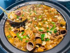-连鹭海鲜·海肠捞饭·海胆饭(星海店)