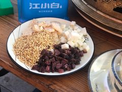 -东顺全羊坊烧烤炒菜莜面(张北店)