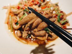 酸萝卜炒鹅肠-吃饭皇帝大(长宁龙之梦店)
