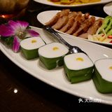 这家泰餐【吃饭泰餐厅】很好吃，周四双人餐有半价活动！ 