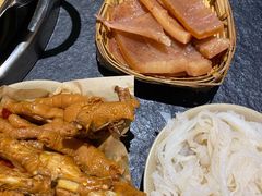-四小区火锅·巷子里的重庆火锅(花照壁店)