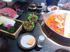 -湊湊火锅·茶憩(杭州湖滨银泰in77店)