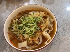 -汗腾格里·风味餐厅(新疆驻京办店)