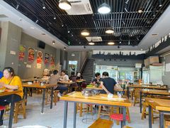 大堂-范贤光鸡公煲(平乐园总店)