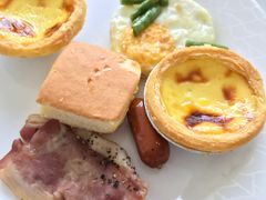 -卡罗酒店(东门晒布地铁站店)