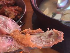 -BHC炸鸡(明洞总店)