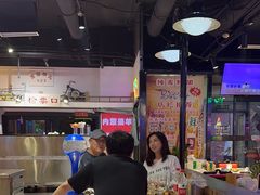 -马路牙子烧烤音乐酒馆(望京店)