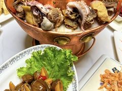 -鑫渔港海鲜本地菜·山海关浑锅(东戴河店)