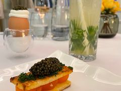 有机蛋黄吐司鱼子酱和香草-Jean Georges