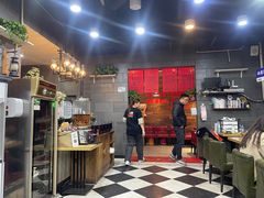 -愉肴麻辣香锅(中山路店)