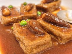 -景月阁空中食府(希尔顿酒店)