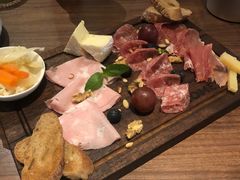 -MOMENTI手工意面(晶耀前滩店)