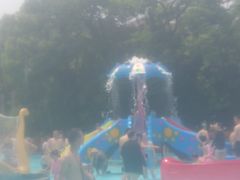 -热带风暴水上乐园