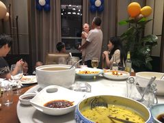 -泓历皇朝酒店(东亭店)