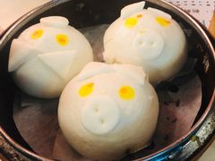 金沙肥猪包-点点心点心专门店(旺角店)