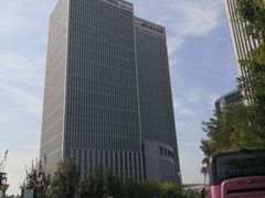 -天津梅江中心皇冠假日酒店