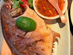 -大头虾越式风味餐厅(光明广场店)