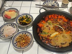 -旧街市鲜货老火锅(大光路店)