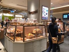 面包甜点陈列柜-山崎面包(静安久光店)