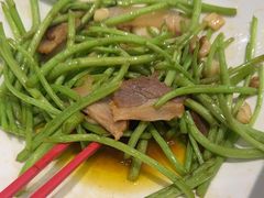 -黄泥岗·地道湖北菜(奥特莱斯店)