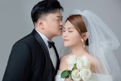 -Mu慕婚纱摄影·超级工作室