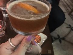 -DM Distiller & Mixologist Whisky Cocktail Bar