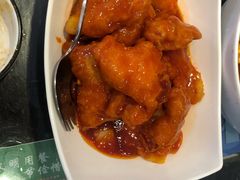 菠萝龙利鱼-刘胖子家常菜·蹄花焖藕(兴业店)