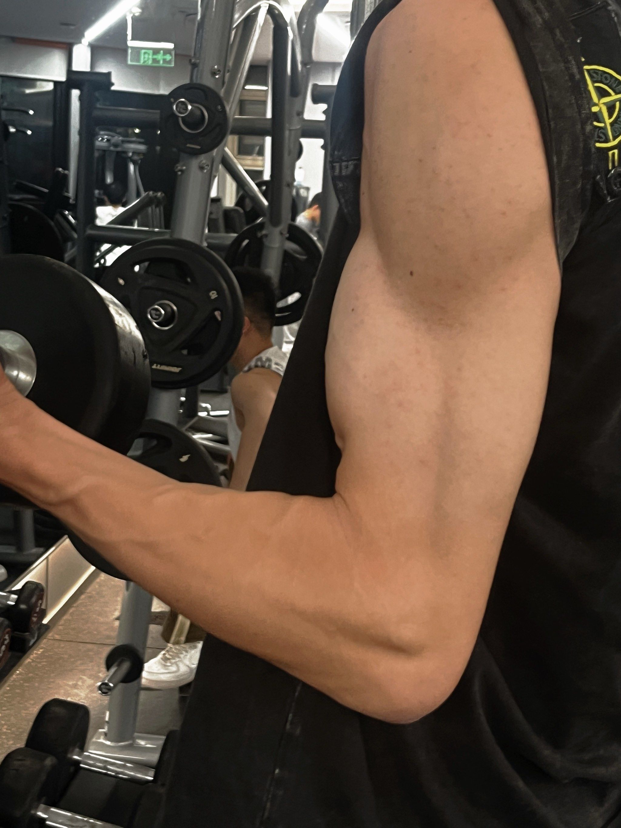 城#每天坚持锻炼会有不一样的收获 #让健身成为一种习惯 #男友力手臂