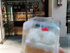 -红宝石·鲜奶小方·海派西点房(联洋店)