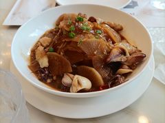 白萝卜炖海兔-子霖南山鲜虾面(南山总店)