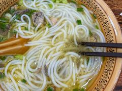 -正宗李家土鸡米线店