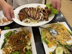 -J Daeng Seafood