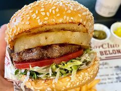 -The Habit Burger Grill 哈比特汉堡(世博店)