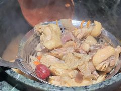 -芸山季·云南野生菌火锅(人民广场来福士店)