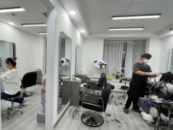 -LILI·HAIR SALON理理造型