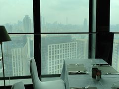 -亚洲国际大酒店·云顶阁旋转自助餐厅