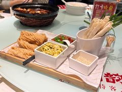 -江南韵·无锡太湖文化体验餐厅(凤凰天街店)