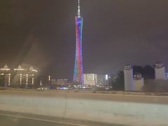 -广州琶洲会展广州塔地铁站轻居酒店