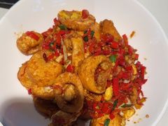-阿瓦山寨·湘菜现炒·剁椒鱼头王(咸阳总店)