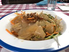鸡丝麻酱拉皮-让我们见个面(祥云小镇店)