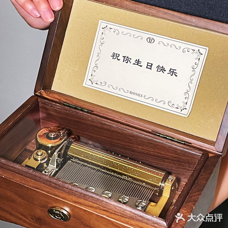 足够让我开心一整年的庆生宴，就在蘭頌餐厅🎂