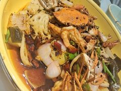 -休记光头香辣蟹干锅(绵竹店)