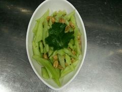 -多嘴超级肉蟹煲(欧亚卖场店)