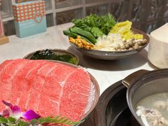 -喃喃椰·糟粕醋·椰子鸡火锅(七堡花园店)