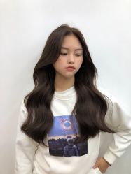 -BULB STUDIO 巴柏明星发型工作室