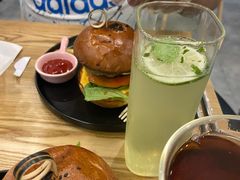 -龙治汉堡(中华城店)