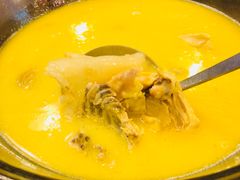 -鲜入围煮花胶鸡海鲜火锅