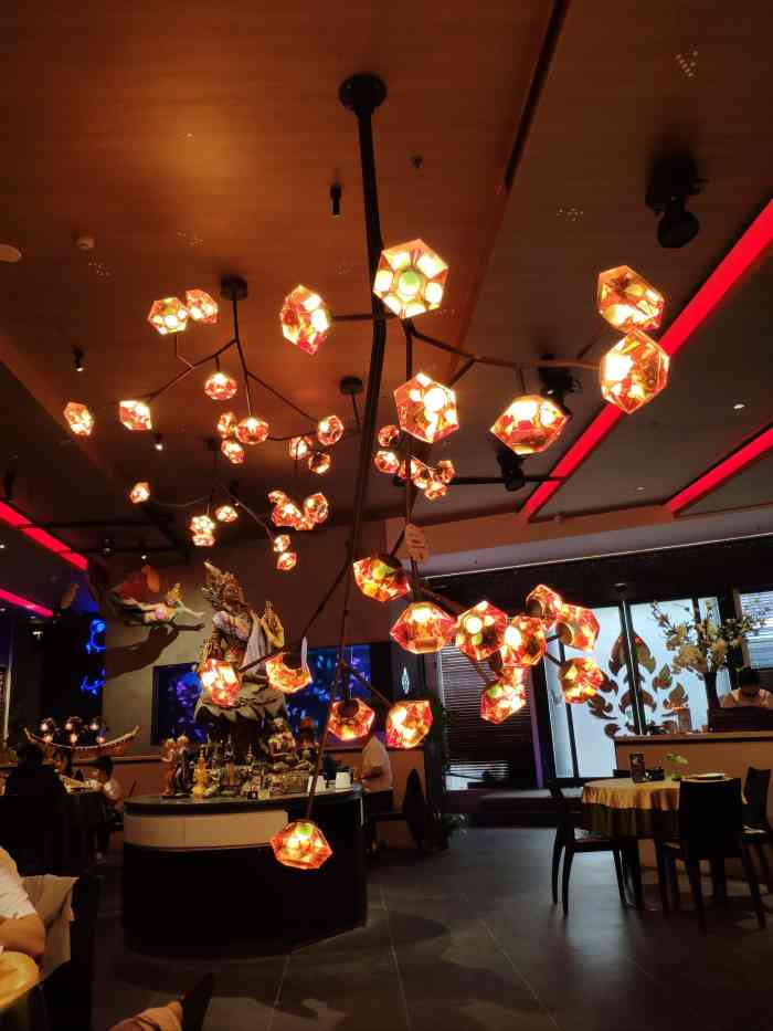 暹罗泰·泰国餐厅(万象城店)-"西米糕,春卷都可以按个数点单,小小份不