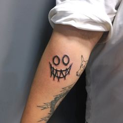 -刺客纹画纹身·洗纹身·穿孔饰品